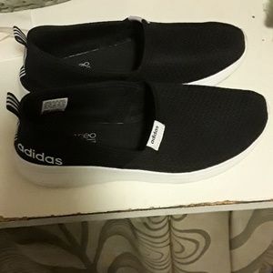 Size 8 Adidas Neo black